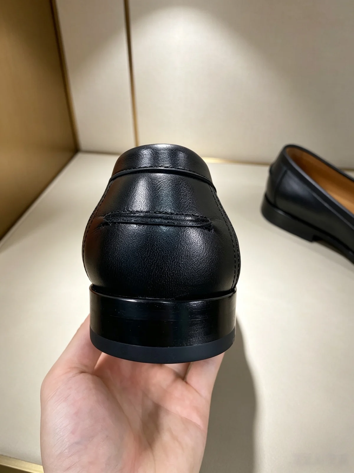 Hermès Milton Loafer Prunoir / Noir