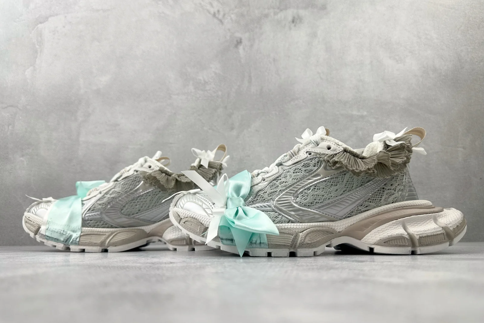 Balenciaga 3XL Lace Sneaker Taupe/White/Light Blue · 832994WXLMC2940