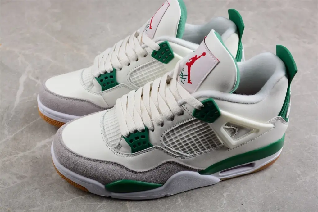 Air Jordan 4 Pine Green (Nike SB)