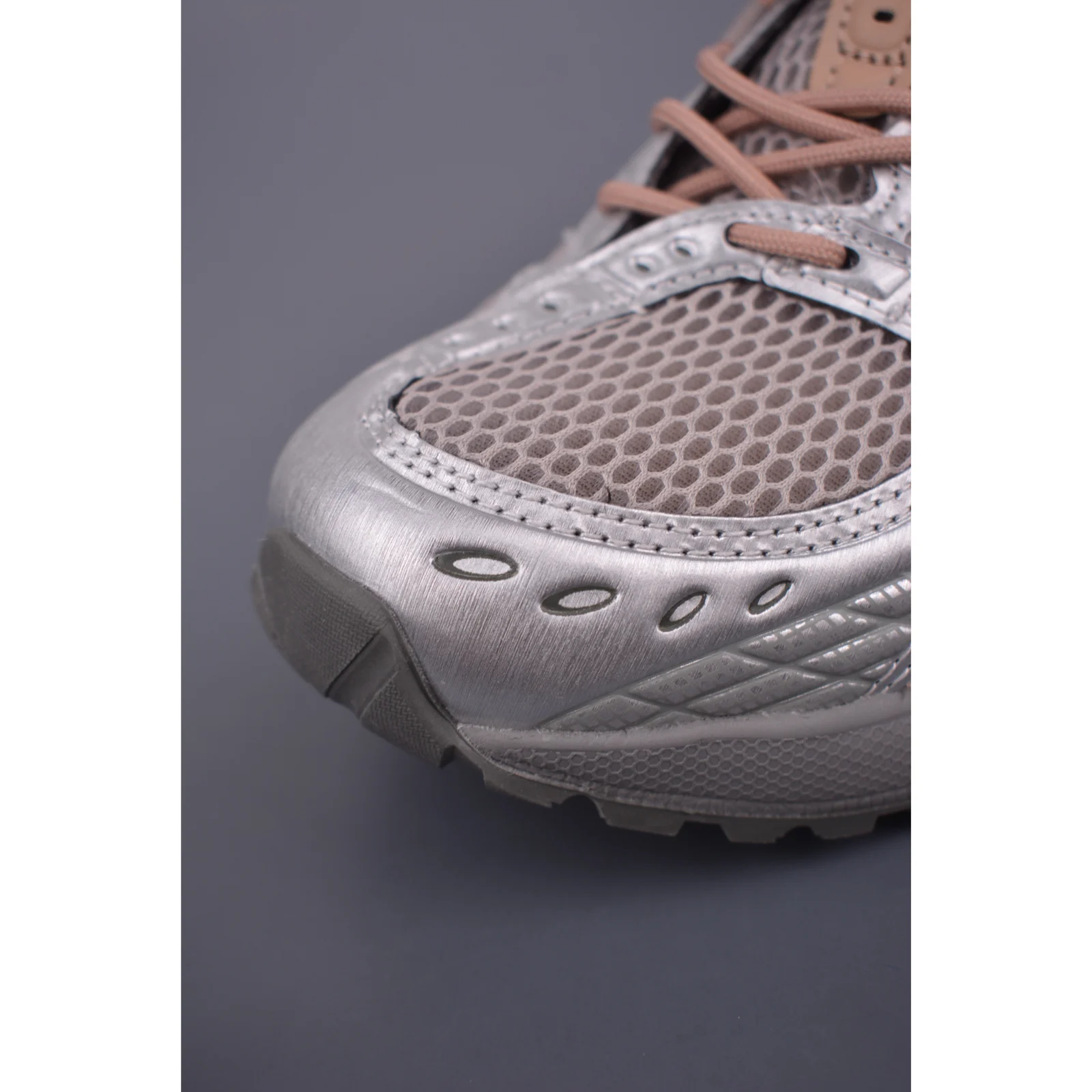 ASICS GEL-NIMBUS 10.1 Moonrock / Truffle Grey · 1203A543-250