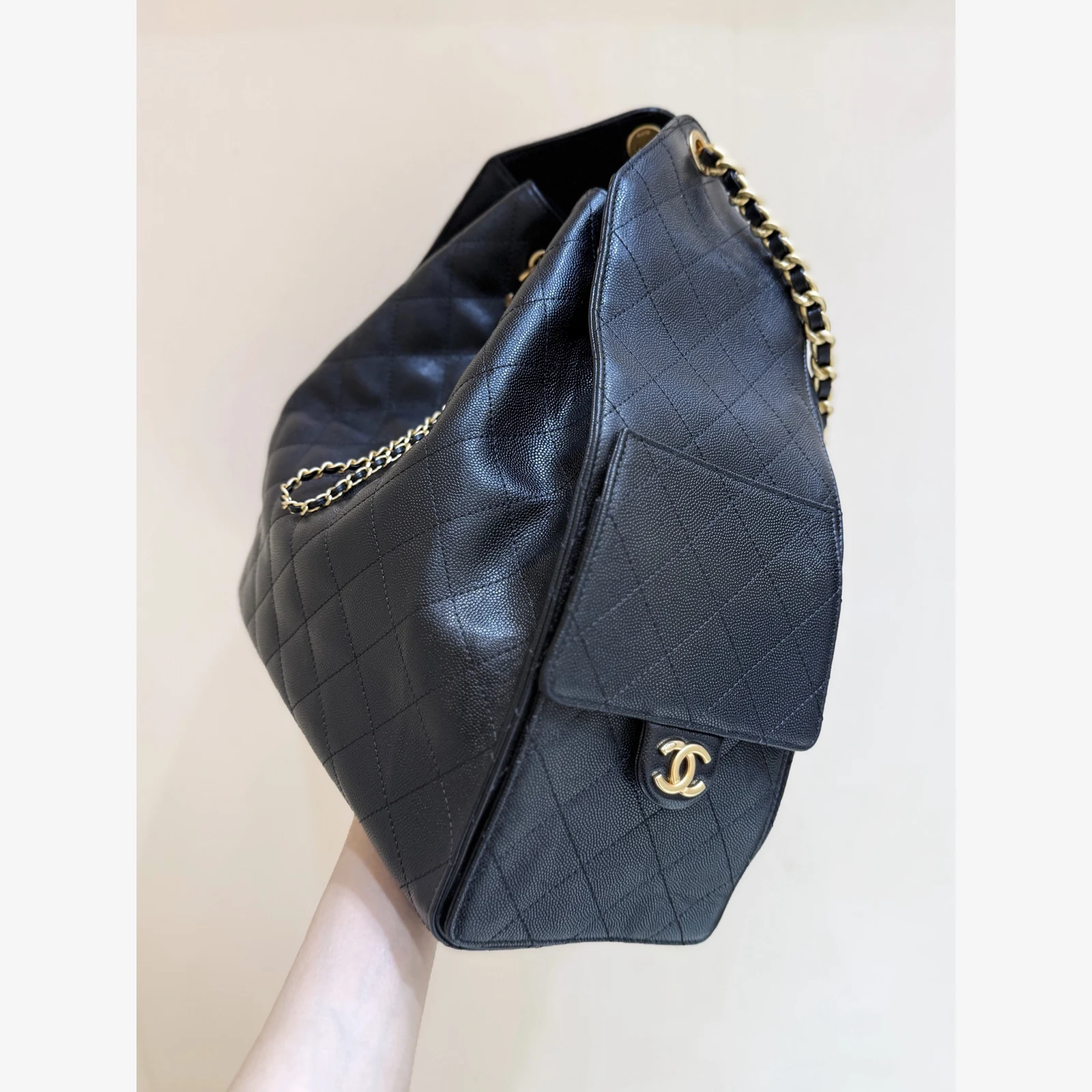 Chanel 25 Large Handbag AS5553 · Grained Calfskin Black · Grained Calfskin · Gold-Tone Metal