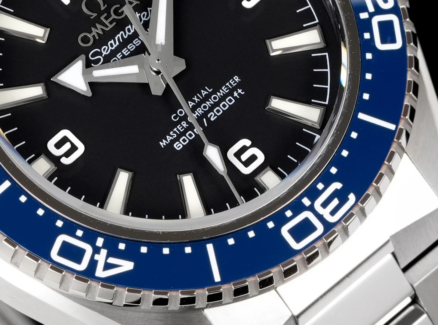 Omega Seamaster Planet Ocean 600M 42 mm Blue Bezel Steel Bracelet Black dial / blue bezel / steel bracelet · 217.30.42.21.01.002