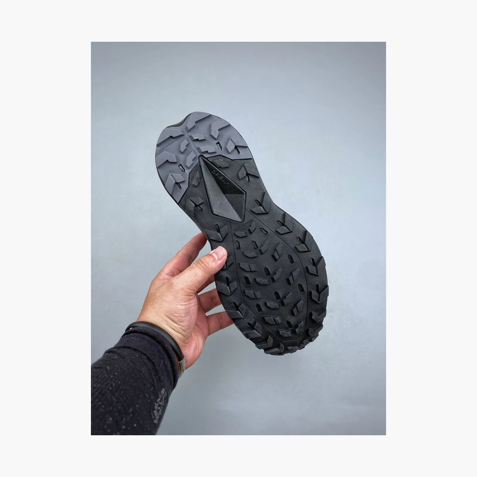 The North Face Men’s VECTIV Enduris 4 TNF Black/Anthracite Grey · NF0A8AEP-W90