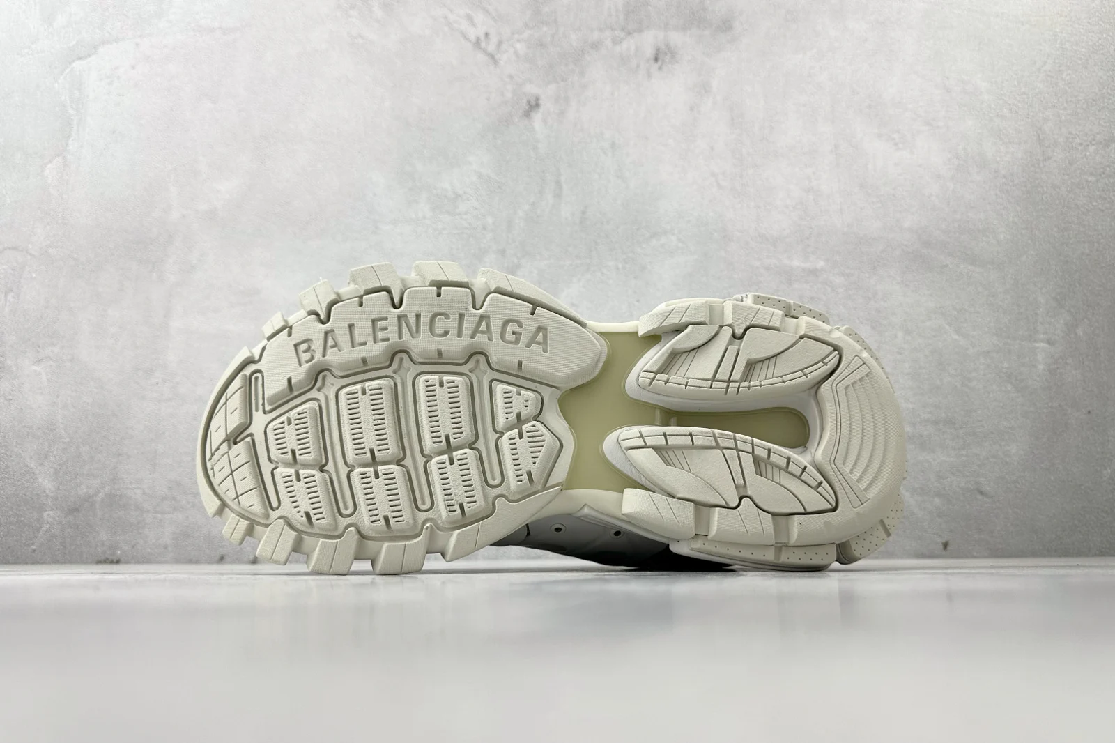 Balenciaga Track Sneaker With Charms White · 542023WTRHM9000